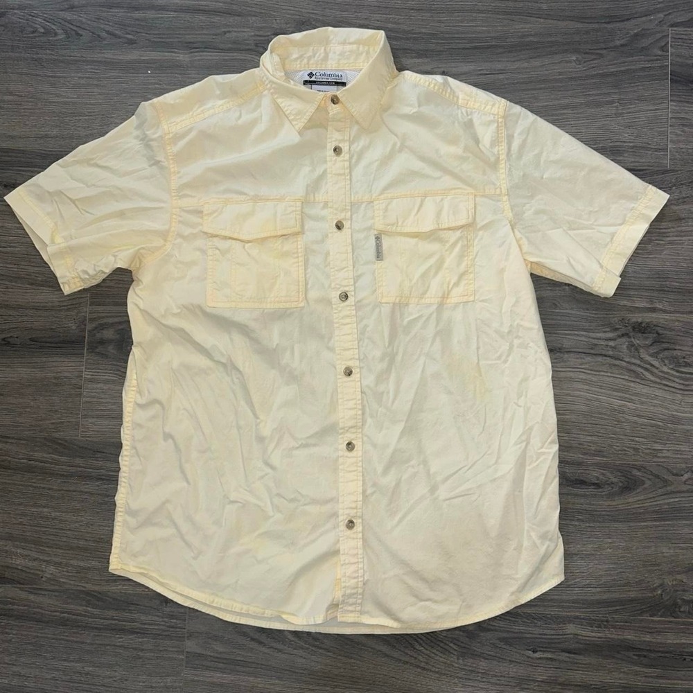 Men's Columbia Sportswear fishing yellow button-up shirt